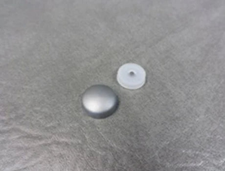 Täcklock och bricka för skurv Silver CS