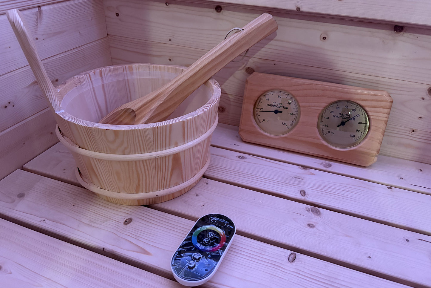 Sauna Gaïa Urban 2 Personer – Utomhusbastu i Kanadensisk Gran (130x130 cm)