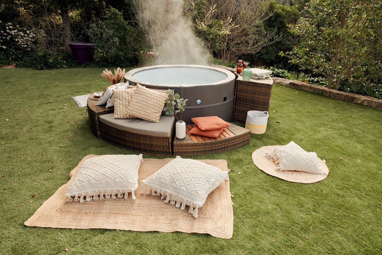 NetSpa Vita Premium 6 Personer Semi-Rigid Spa med Möbler